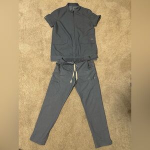 Figs Rosario Military Top XS, Yola pant XSP Heather Denim GUC